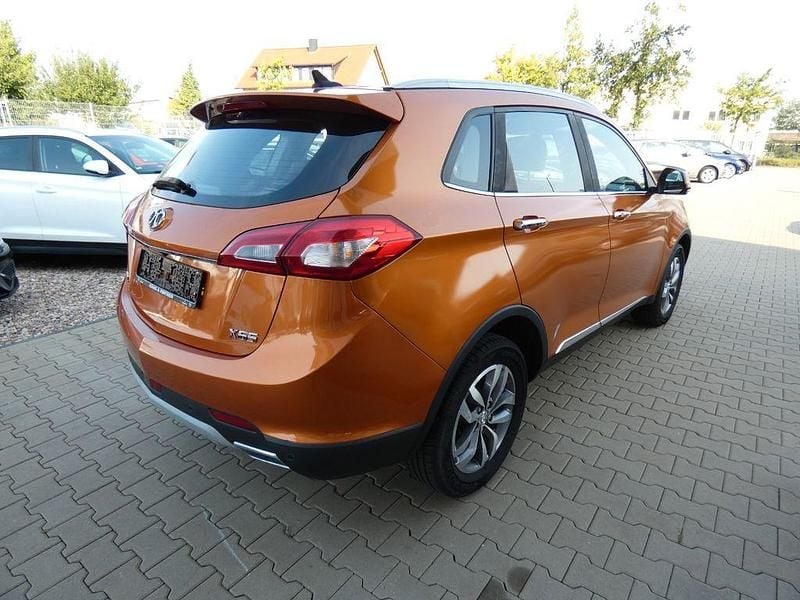 Gebraucht Baic X65 177 PS (130 kW) 2017 Gold SUV