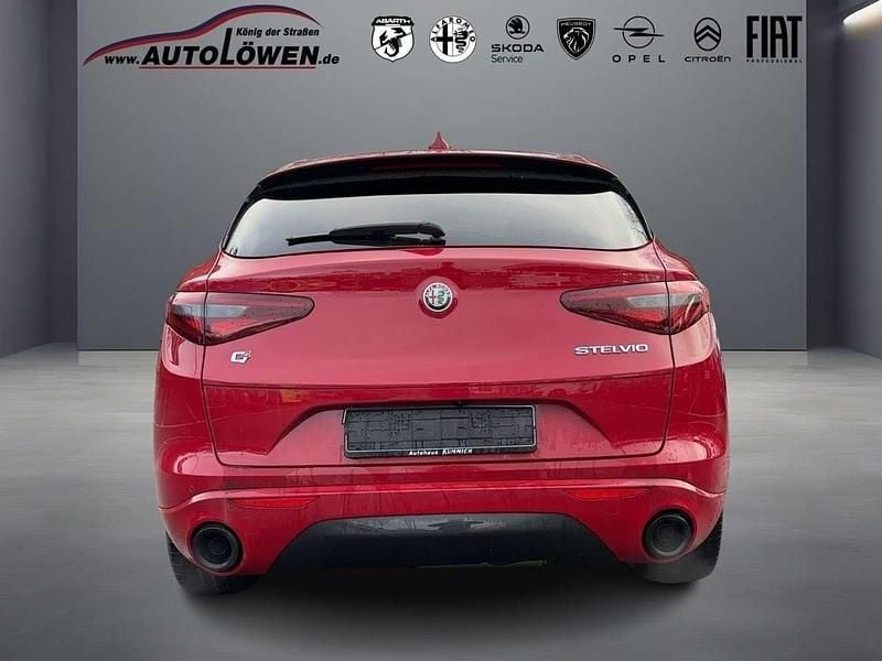 Gebraucht Alfa Romeo Stelvio Veloce 280 PS (205 kW) 2022 Rot SUV