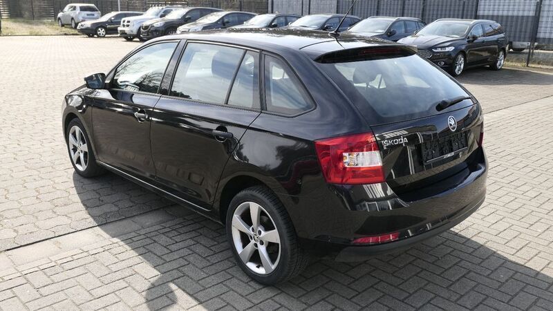 Gebraucht Skoda Rapid Cool Edition 90 PS (66 kW) 2015 Schwarz Limousine