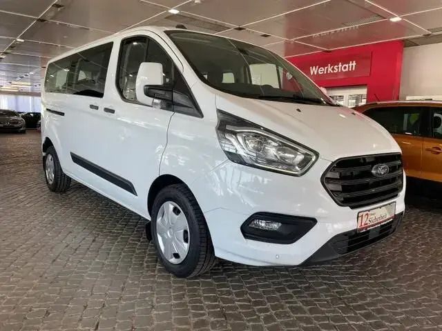 Frostweiß Gebraucht 2021 Ford Transit Custom Van / Kleinbus | 26.999 € (Etwas zu teuer) - Bild 1/4