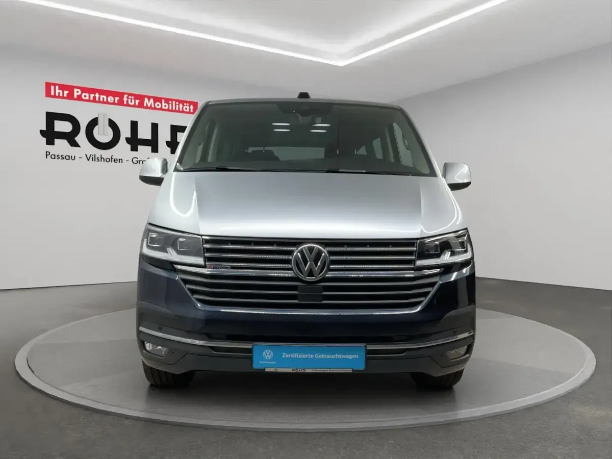 Gebraucht VW Multivan Comfortline 204 PS (150 kW) 2022 Reflexsilber metallic / starlight blue metallic Van / Kleinbus