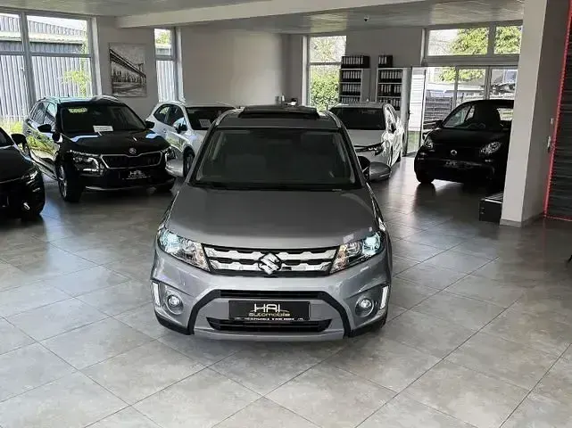 Gebraucht Suzuki Vitara Comfort 120 PS (88 kW) 2018 Grau SUV