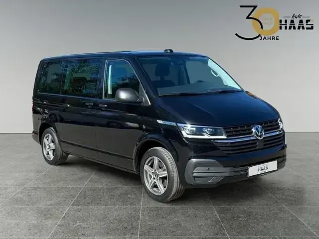 Używany VW Multivan R 150 KM (110 kW) 2021 Andere Minivan