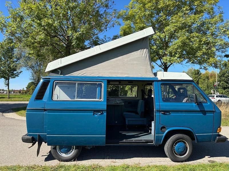 Usado VW Multivan 78 HP (57 kW) 1988 Azul Monovolume