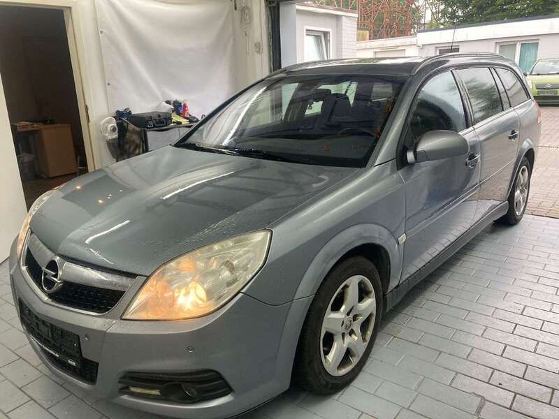 Silber Gebraucht 2007 Opel Vectra Edition Kombi | 3.490 € (Fairer Preis) - Bild 1/4