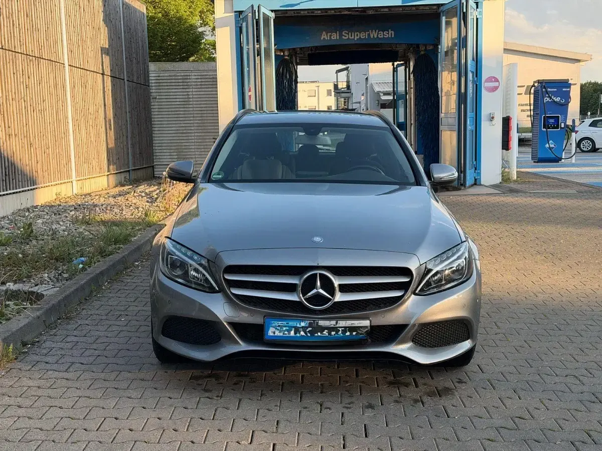 Second-hand Mercedes C180 156 CP (114 kW) 2015 Argintiu Break