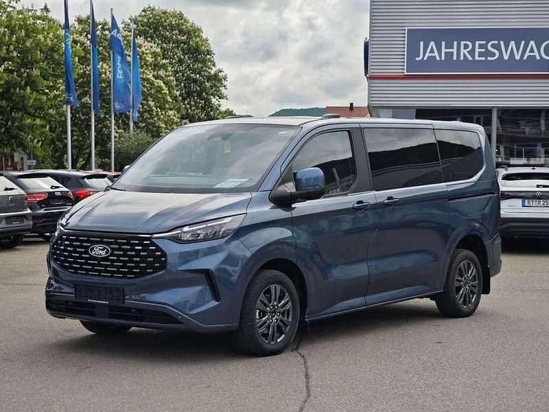 Chroma blau Neu 2025 Ford Tourneo Custom Titanium Van / Kleinbus | 57.800 € (Guter Preis) - Bild 1/4