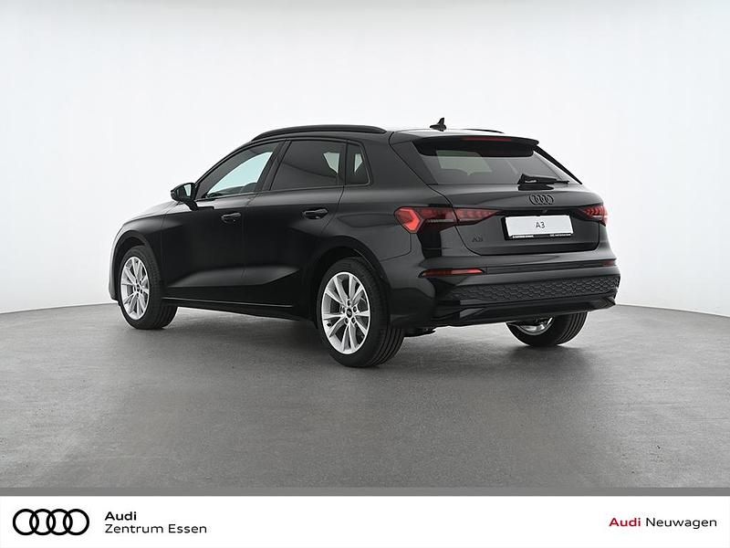Neu Audi A3 Advanced 150 PS (110 kW) 2025 Schwarz Limousine