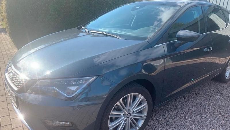 Używany Seat Leon 179 KM (131 kW) 2018 Szary Sedan/Limuzyna