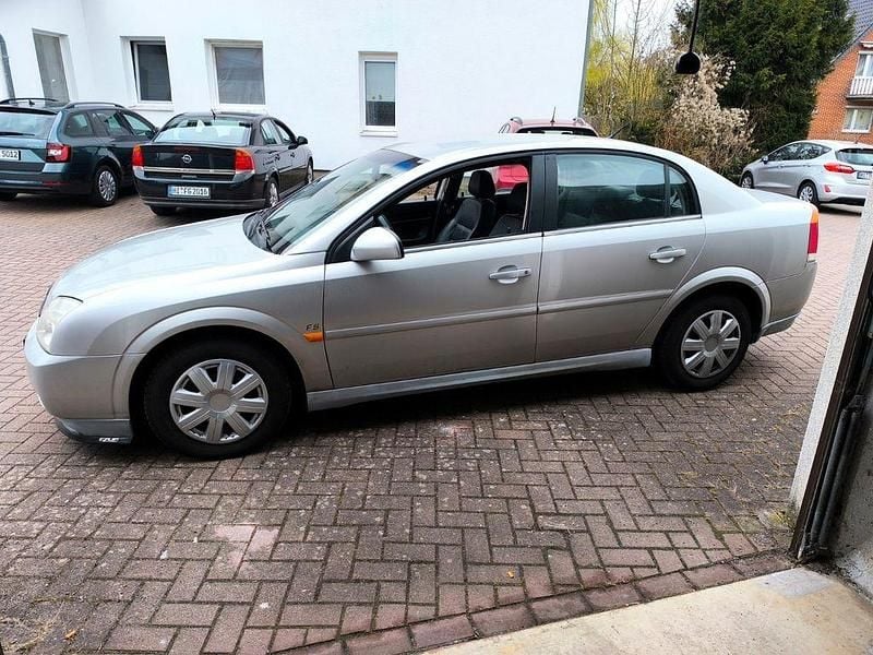 Gebraucht Opel Vectra Elegance 147 PS (108 kW) 2003 Silber Limousine