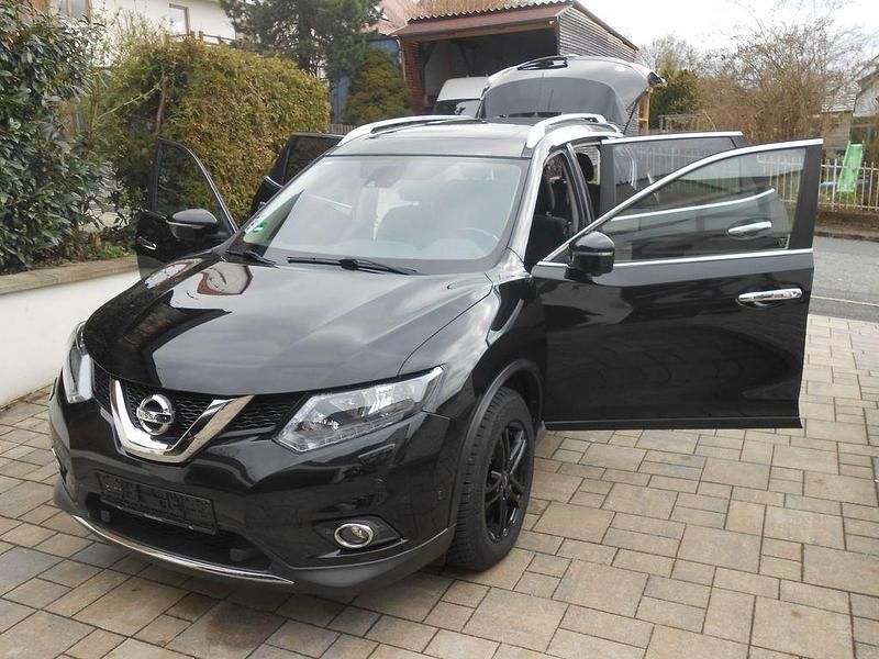 Gebraucht Nissan X-Trail Acenta 177 PS (130 kW) 2017 Schwarz SUV