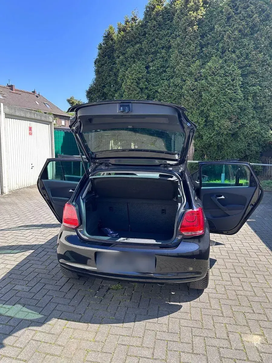Gebraucht VW Polo 60 PS (44 kW) 2011 Schwarz Kleinwagen