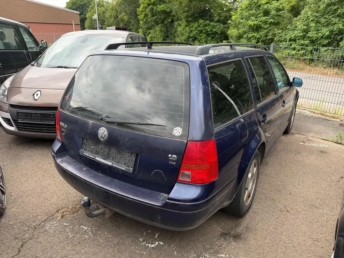 Gebraucht VW Golf III 101 PS (74 kW) 1999 Blau Kombi