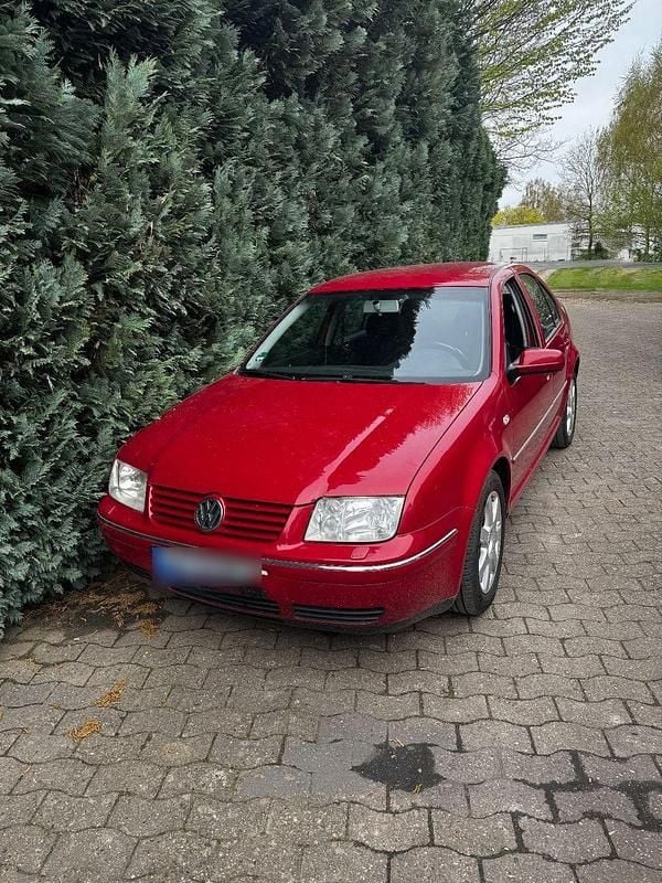 Gebraucht VW Bora Pacific 105 PS (77 kW) 2003 Rot Limousine