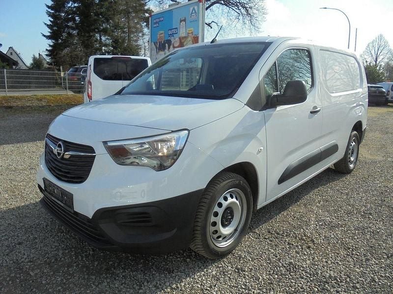 Gebraucht Opel Combo Edition 102 PS (75 kW) 2023 Weiß Van / Kleinbus