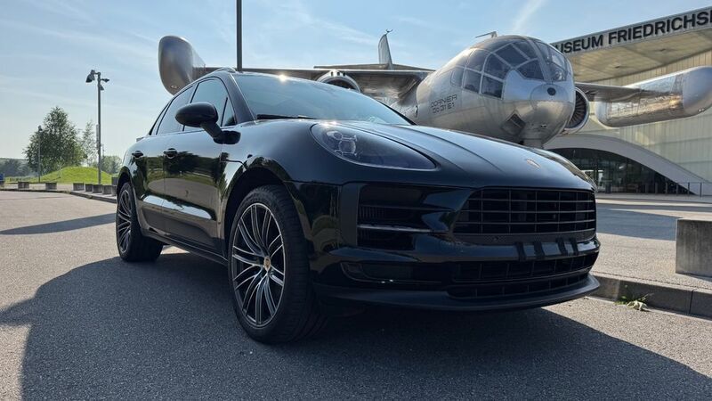 Schwarz Gebraucht 2019 Porsche Macan S SUV | 49.990 € (Etwas zu teuer) - Bild 1/4