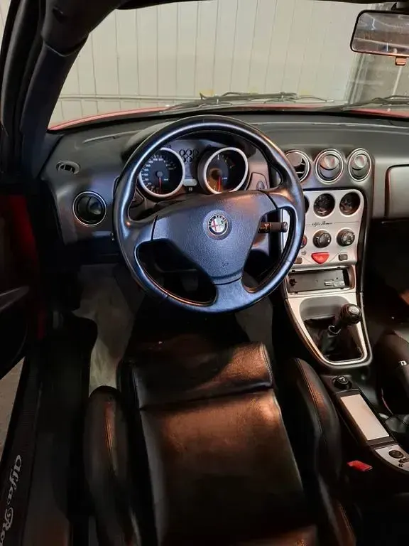 Gebraucht Alfa Romeo Spider 144 PS (105 kW) 2000 Rot Cabrio