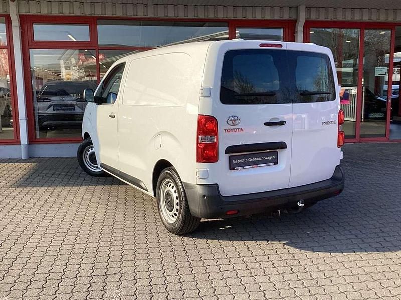 Gebraucht Toyota Proace Plus 120 PS (88 kW) 2022 Schaumweiß Van / Kleinbus