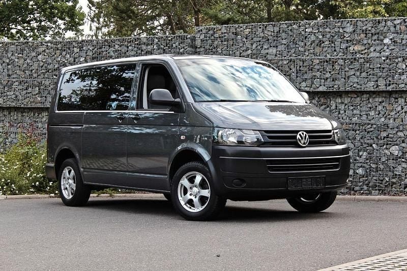 Gebraucht VW T5 140 PS (102 kW) 2014 Grau Van