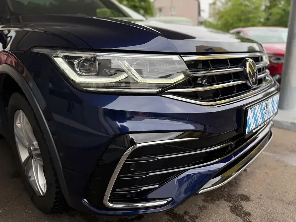 Gebraucht VW Tiguan Allspace R-line 200 PS (147 kW) 2022 Blau SUV