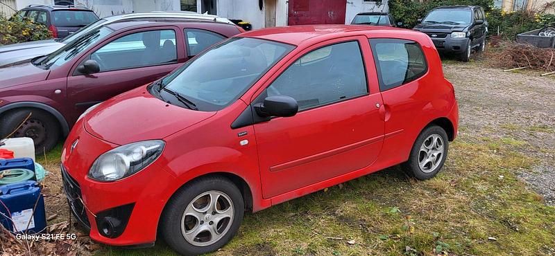 Gebraucht Renault Twingo 75 PS (55 kW) 2011 Rot Kleinwagen