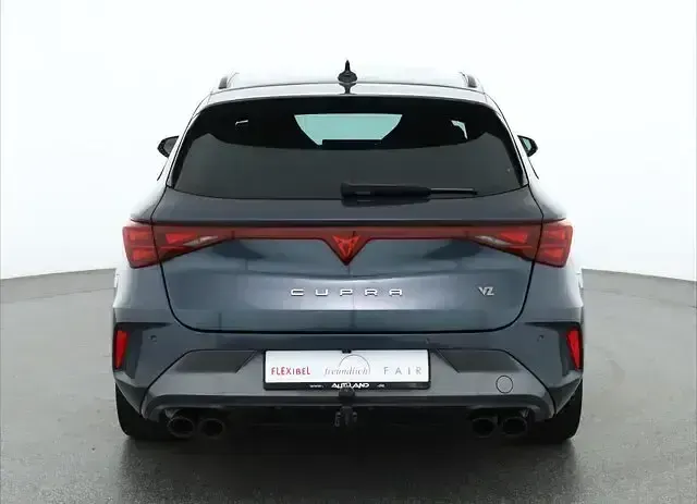 Neu Cupra Leon VZ 333 PS (244 kW) 2025 Schwarz Limousine