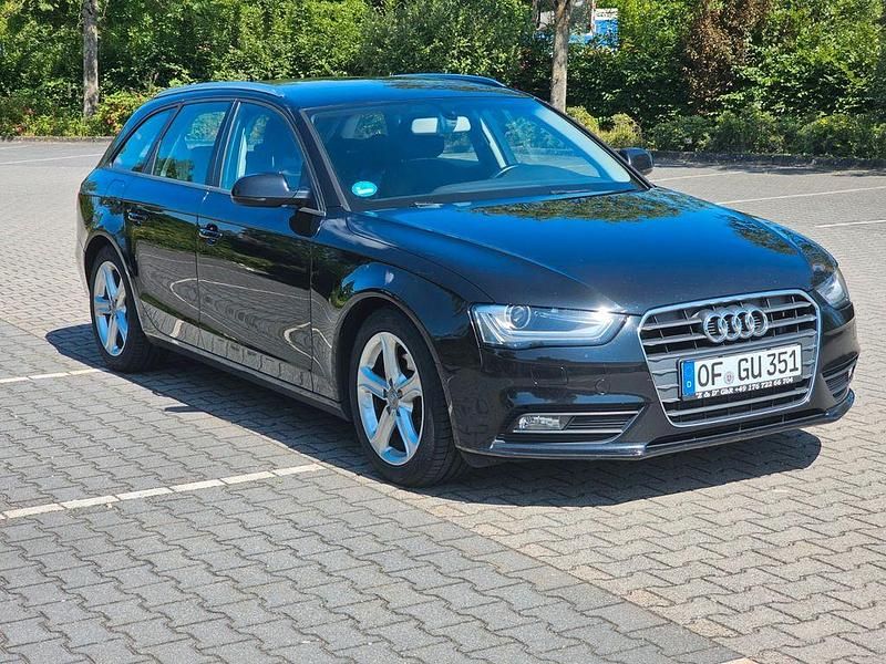Schwarz Gebraucht 2013 Audi A4 Ambiente Kombi | 10.000 € (Teuer) - Bild 1/4