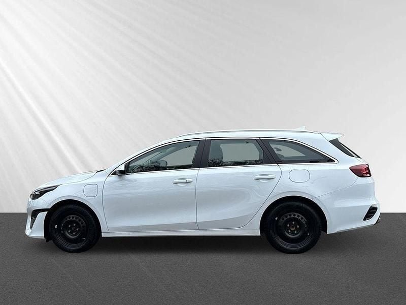 Gebraucht Kia Ceed Sportswagon 141 PS (103 kW) 2022 Weiß Kombi