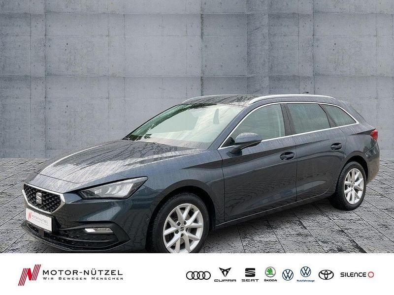Grau Gebraucht 2022 Seat Leon ST Style Kombi | 15.950 € (Fairer Preis) - Bild 1/4