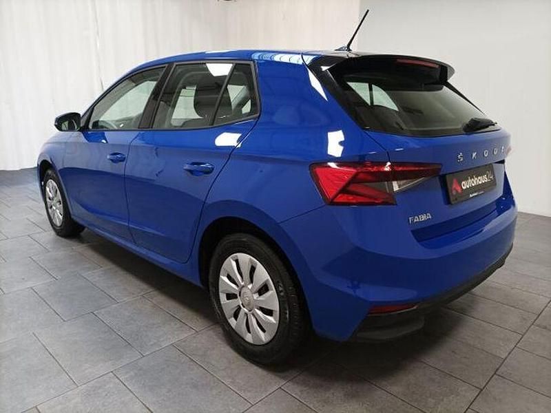 Gebraucht Skoda Fabia Active 80 PS (58 kW) 2024 Blau Kleinwagen