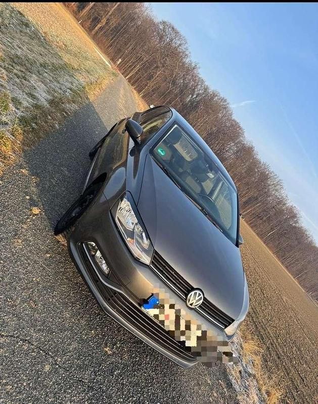 Grau Gebraucht 2014 VW Polo Comfortline Kleinwagen | 7.650 € (Fairer Preis) - Bild 1/4