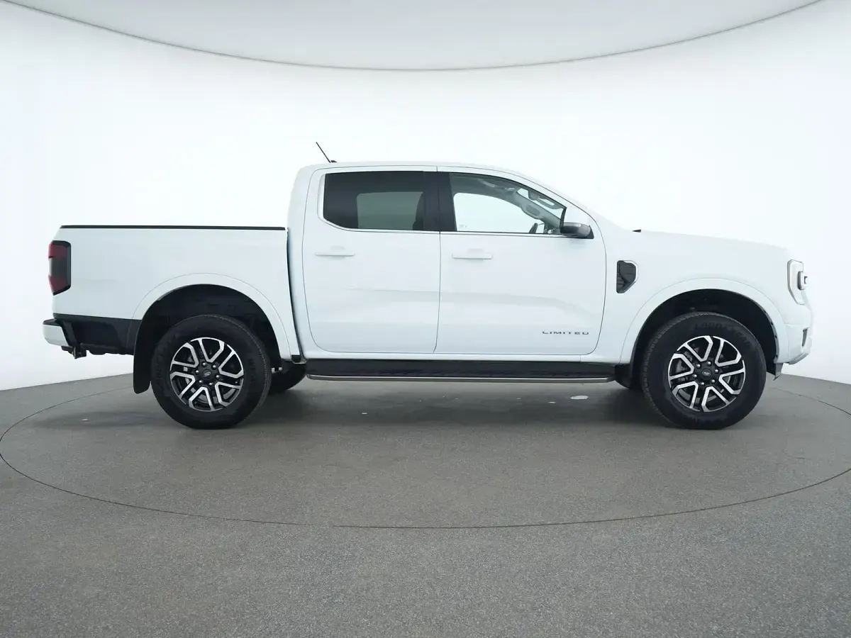 Gebraucht Ford Ranger Limited 170 PS (125 kW) 2024 Frost weiss Pickup