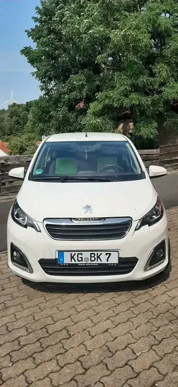 Gebraucht Peugeot 108 Allure 72 PS (52 kW) 2021 Weiß Limousine