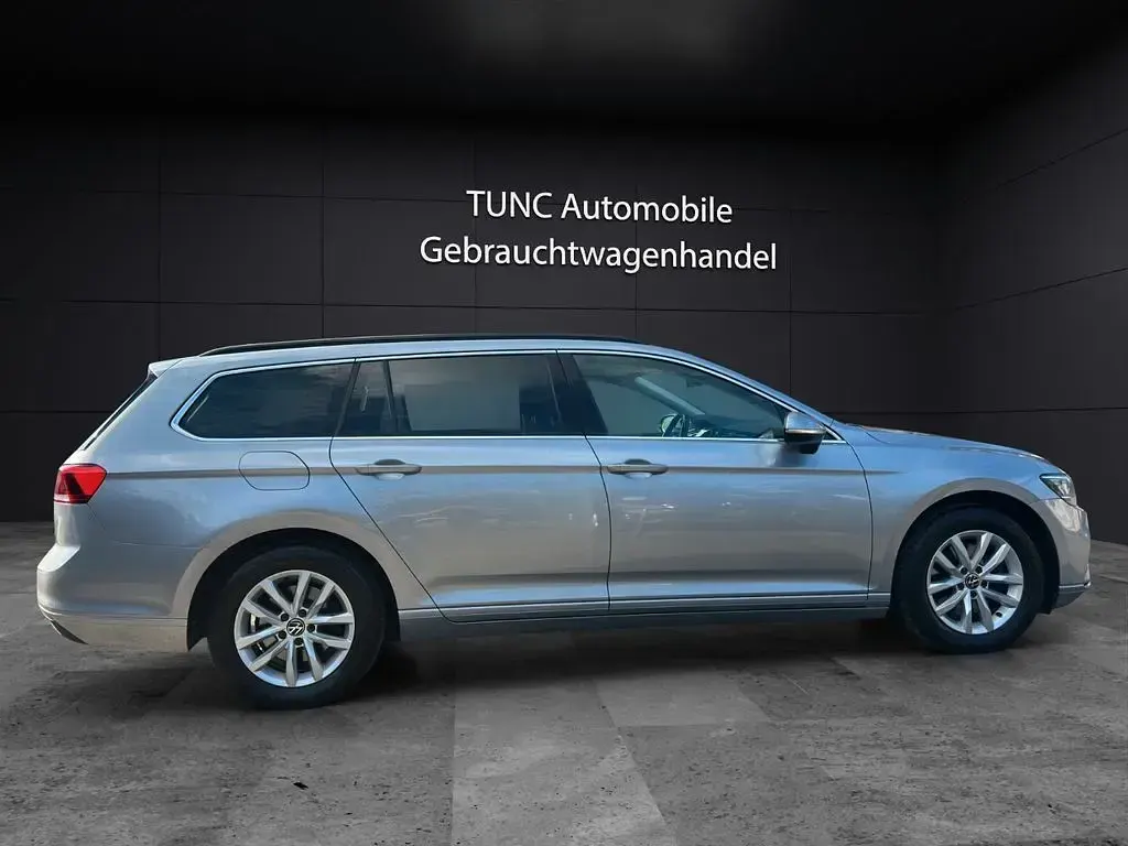 Gebraucht VW Passat Business 122 PS (89 kW) 2021 Silber Kombi