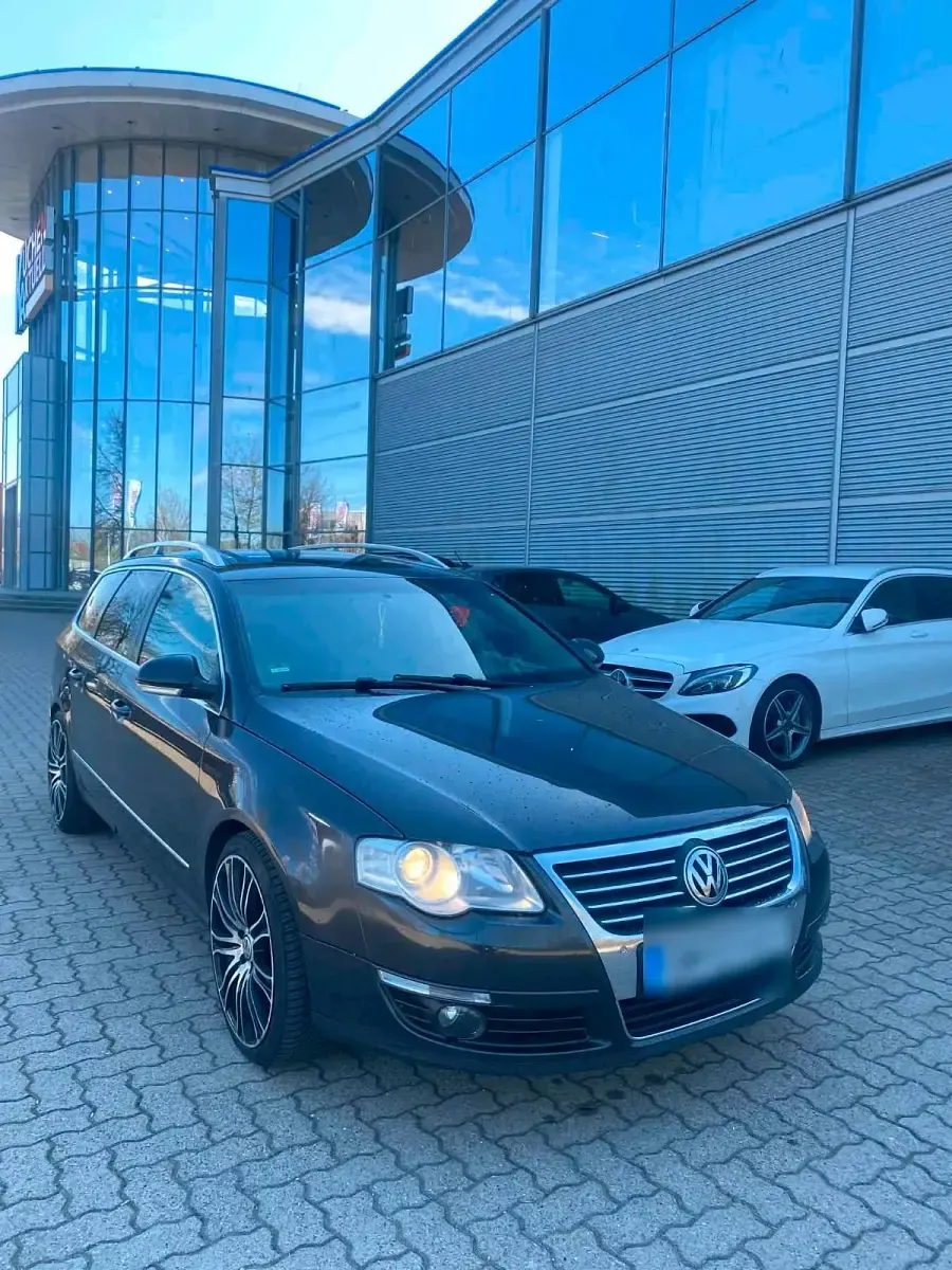 Usata VW Passat 170 CV (125 kW) 2009 Grigio Station wagon