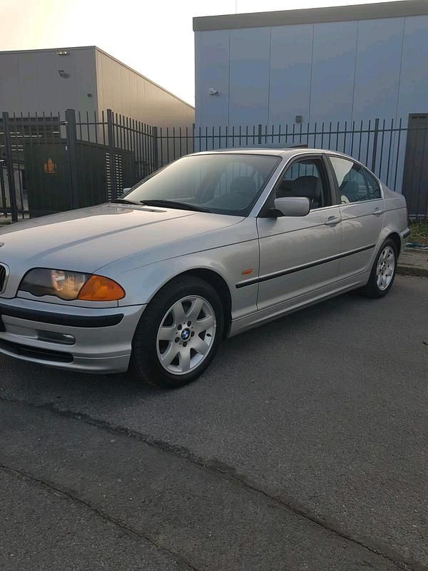 Gebraucht BMW 328 193 PS (141 kW) 1999 Limousine