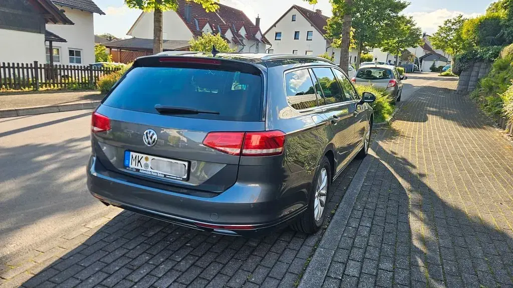 Gebraucht VW Passat 190 PS (139 kW) 2015 Grau Kombi