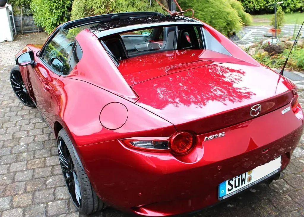 Używany Mazda MX5 184 KM (135 kW) 2018 Czerwony Kabriolet