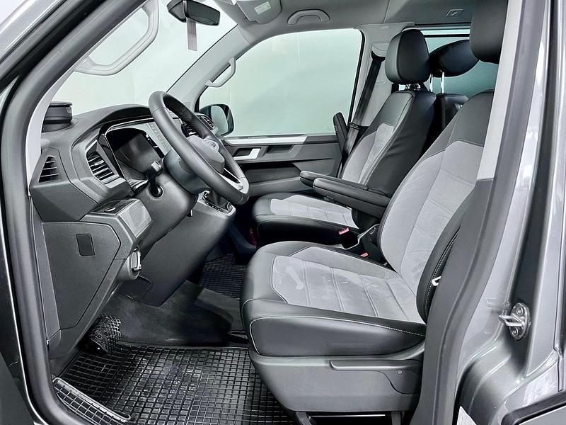 Gebraucht VW Multivan 150 PS (110 kW) 2021 Grau Van