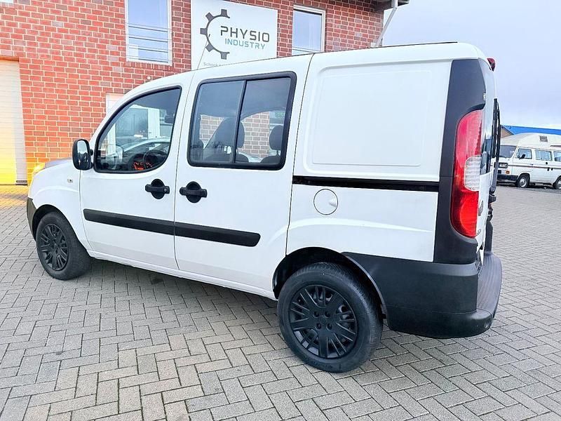 Gebraucht Fiat Doblò 77 PS (56 kW) 2008 Weiß Van / Kleinbus