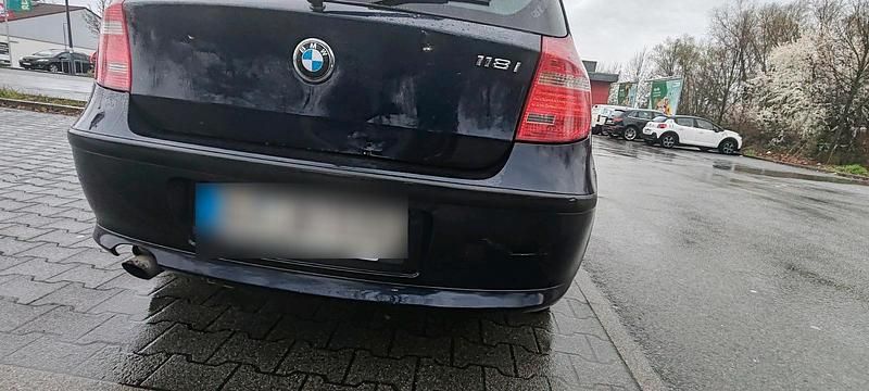 Gebraucht BMW 118 142 PS (104 kW) 2009 Schwarz Kleinwagen