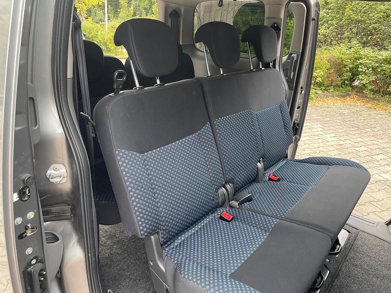 Gebraucht Nissan NV200 110 PS (80 kW) 2012 Grau Van / Kleinbus