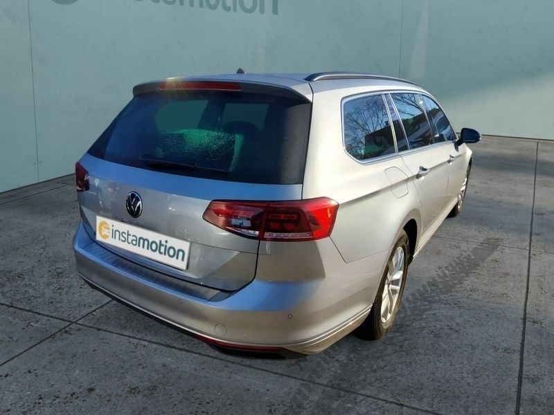 Silber Gebraucht 2021 VW Passat Business Kombi | 25.400 € (Fairer Preis) - Bild 1/4