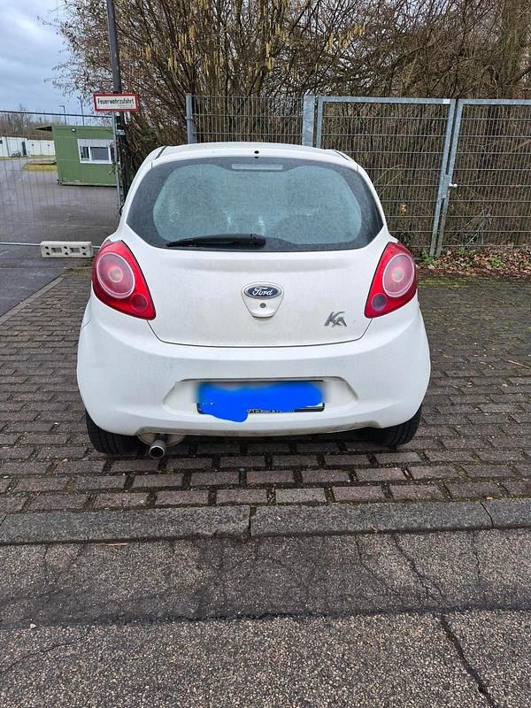 Gebraucht Ford Ka 55 PS (40 kW) 2009 Weiß Kleinwagen