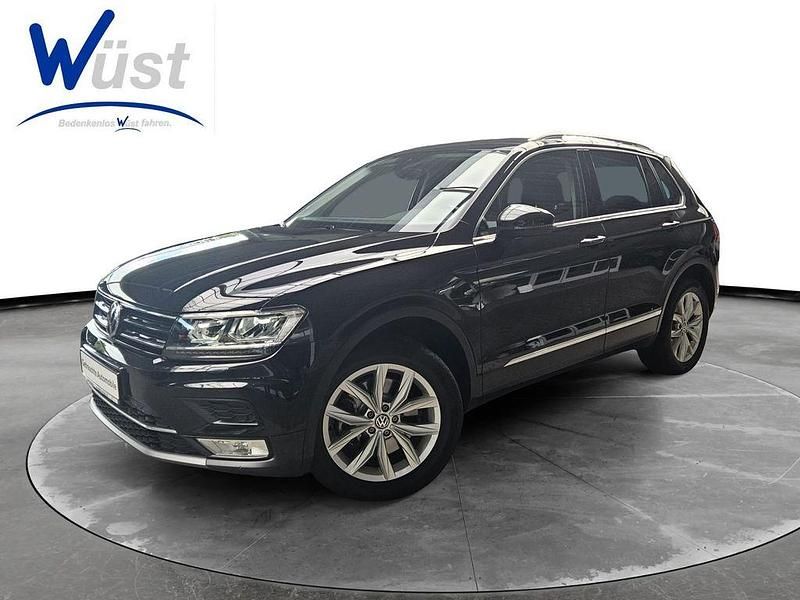 Deep black perleffekt Gebraucht 2017 VW Tiguan SUV | 22.870 € (Fairer Preis) - Bild 1/4