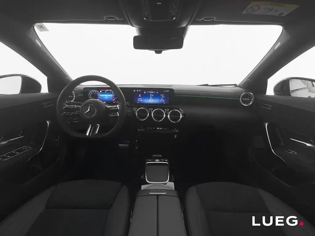 Gebraucht Mercedes CLA200 AMG 150 PS (110 kW) 2025 Schwarz Limousine