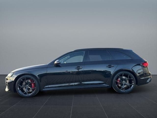 Gebraucht Audi RS4 Ambiente 450 PS (330 kW) 2024 Mythosschwarz metallic Kombi