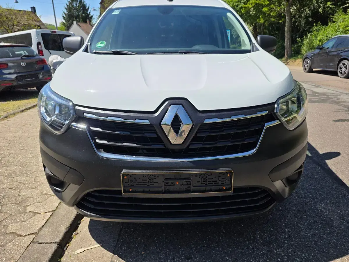 Gebraucht Renault Express 95 PS (69 kW) 2022 Weiß Van / Kleinbus