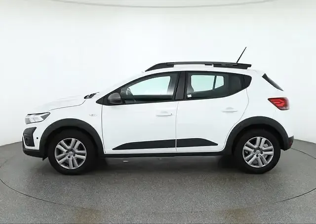 Gebraucht Dacia Sandero Expression 91 PS (66 kW) 2023 Weiß SUV