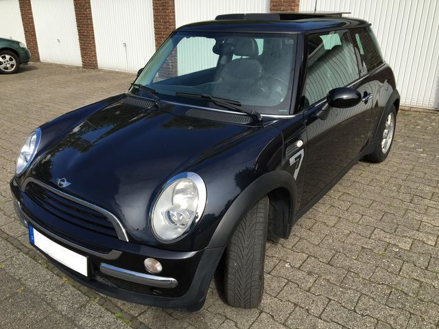 Second-hand Mini ONE 122 CP (89 kW) 2005 Negru Hatchback